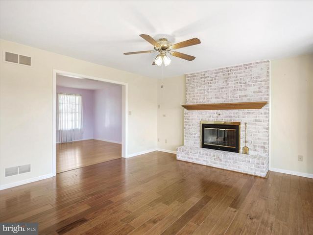 161 ZIRCON DR, Chambersburg, PA 17202