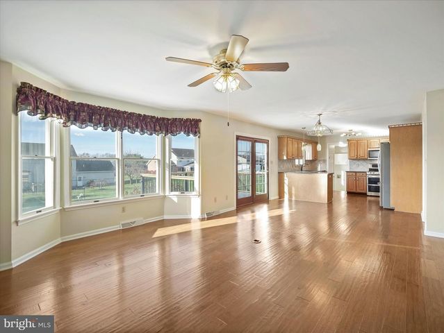 161 ZIRCON DR, Chambersburg, PA 17202