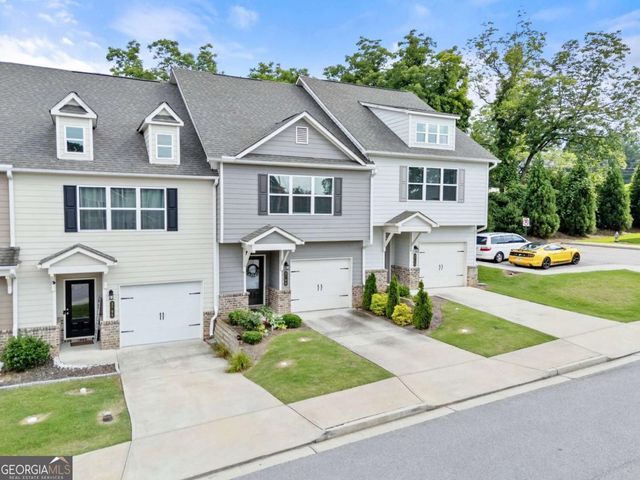 3709 Acorn Drive, Oakwood, GA 30566