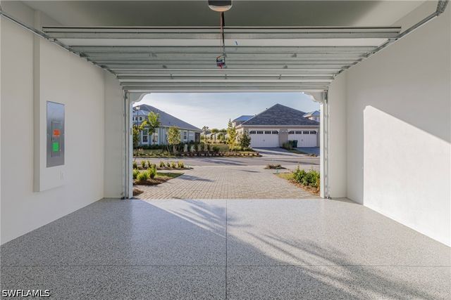 8912 Calypso CT, Naples, FL 34112