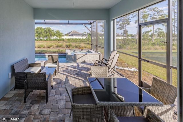 8912 Calypso CT, Naples, FL 34112