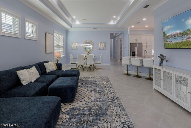 8912 Calypso CT, Naples, FL 34112