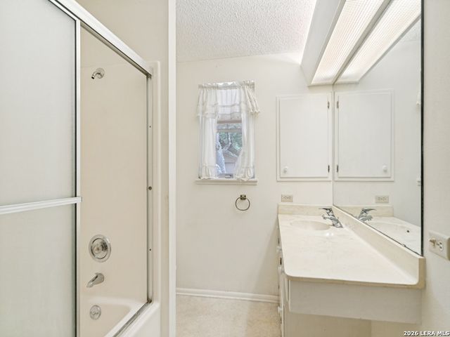 8455 Flint Rock, Boerne, TX 78006