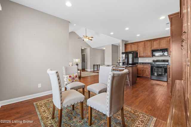 214 Terrace Dr, Mt Washington, KY 40047