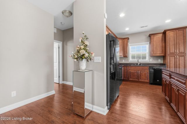 214 Terrace Dr, Mt Washington, KY 40047