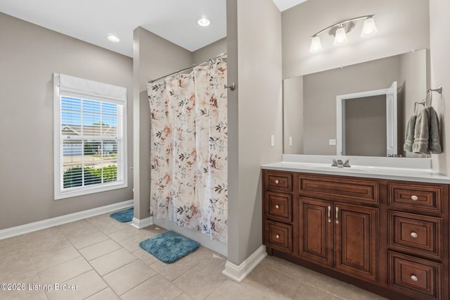 214 Terrace Dr, Mt Washington, KY 40047
