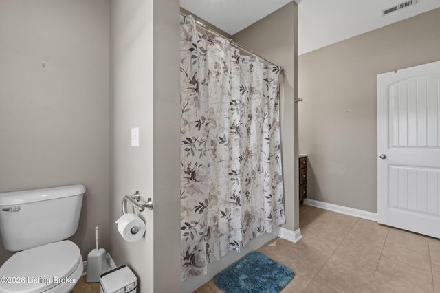 214 Terrace Dr, Mt Washington, KY 40047
