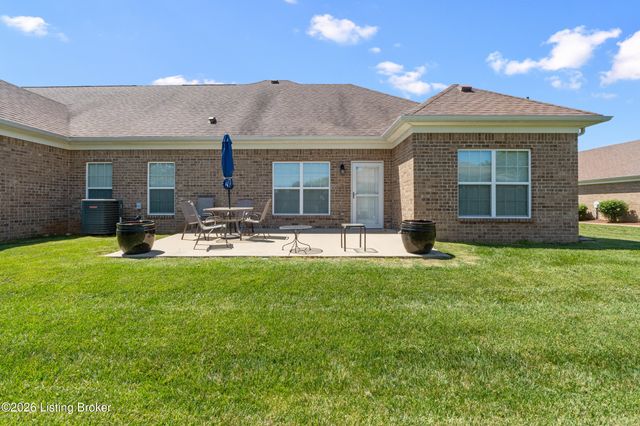 214 Terrace Dr, Mt Washington, KY 40047