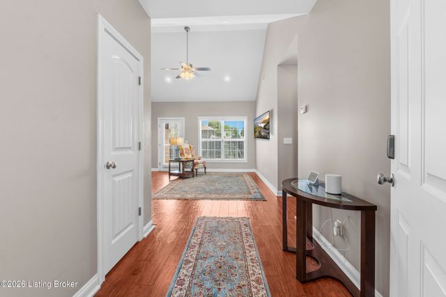 214 Terrace Dr, Mt Washington, KY 40047