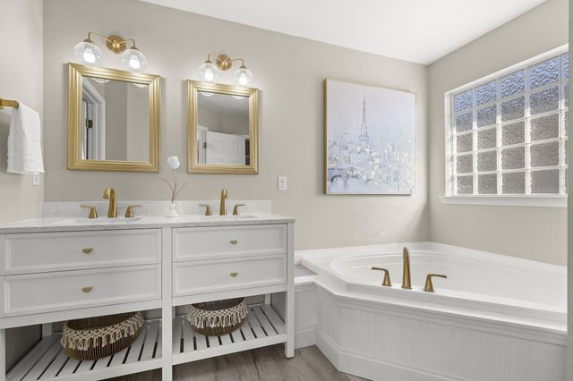 220 Deer Run Road, Branson, MO 65616