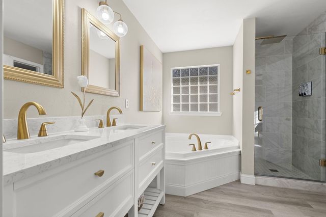 220 Deer Run Road, Branson, MO 65616