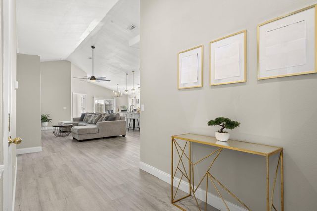 220 Deer Run Road, Branson, MO 65616