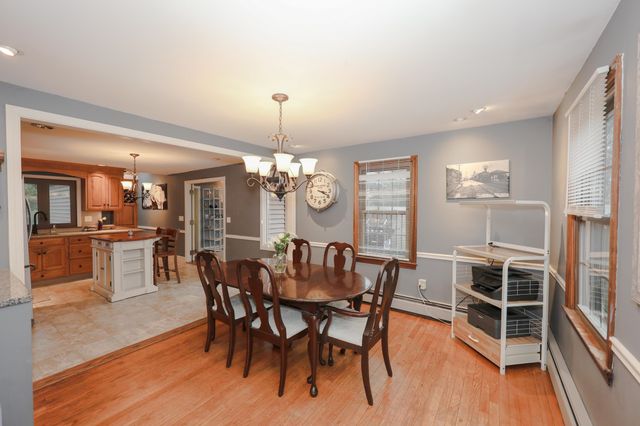 10 Martha Drive, Derry, NH 03038