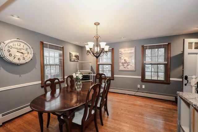 10 Martha Drive, Derry, NH 03038