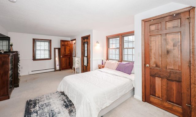 10 Martha Drive, Derry, NH 03038