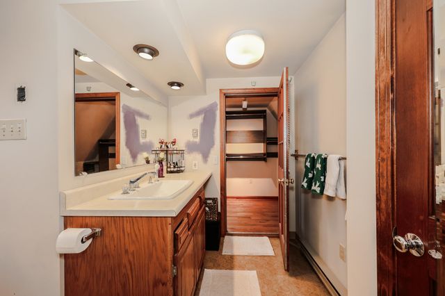 10 Martha Drive, Derry, NH 03038