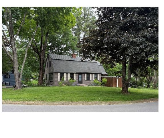 10 Martha Drive, Derry, NH 03038