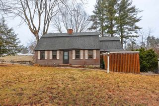 10 Martha Drive, Derry, NH 03038