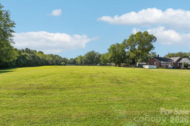 24 Cottage Court, Granite Falls, NC 28630