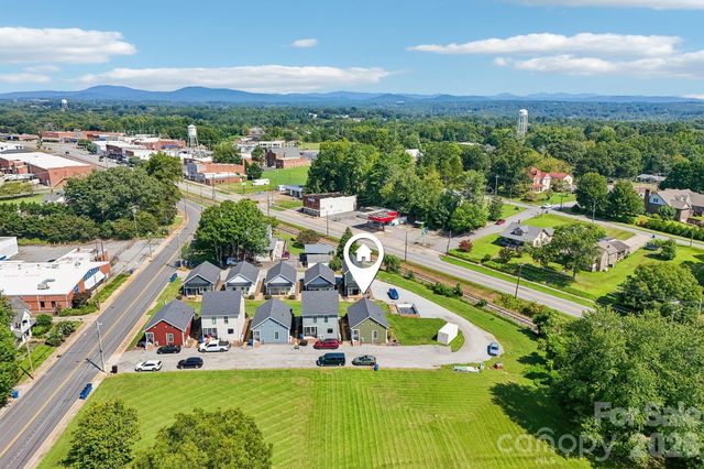 24 Cottage Court, Granite Falls, NC 28630