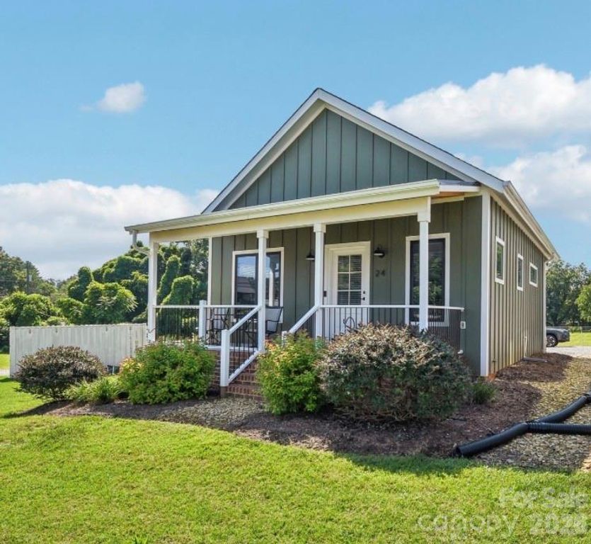 24 Cottage Court, Granite Falls, NC 28630