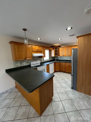 1386-1388 Lower Road 2, Elizabeth, NJ 07208