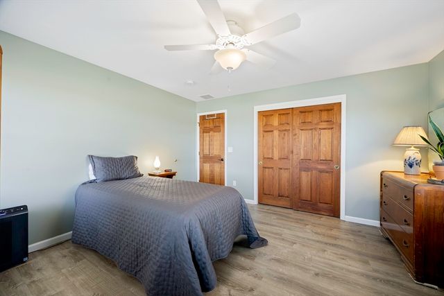 7 Lyman St, Granby, MA 01033