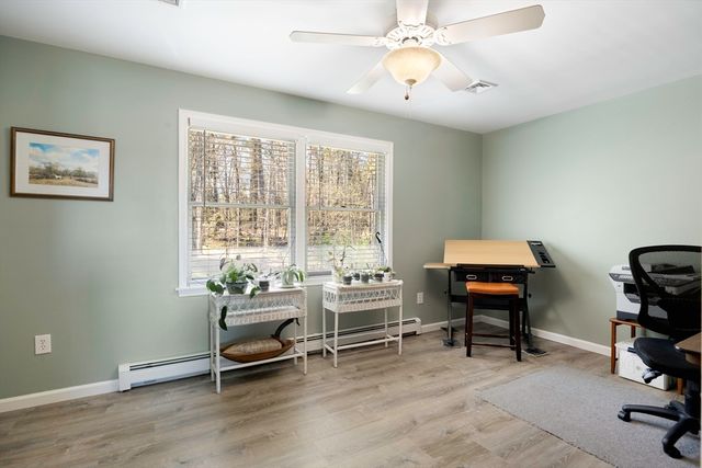 7 Lyman St, Granby, MA 01033