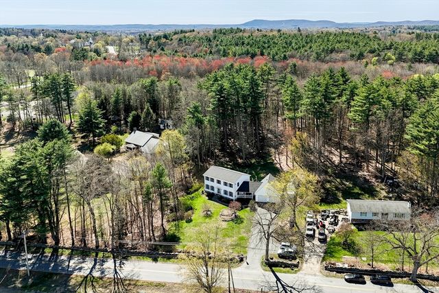 7 Lyman St, Granby, MA 01033