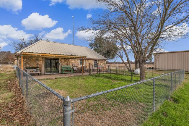 510 Old Sawmill Road, Axtell, TX 76624