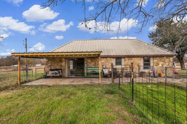 510 Old Sawmill Road, Axtell, TX 76624