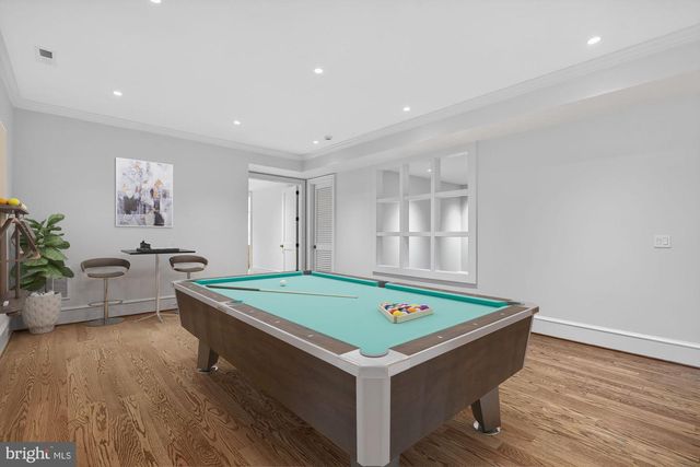 3031 N STUART ST, Arlington, VA 22207