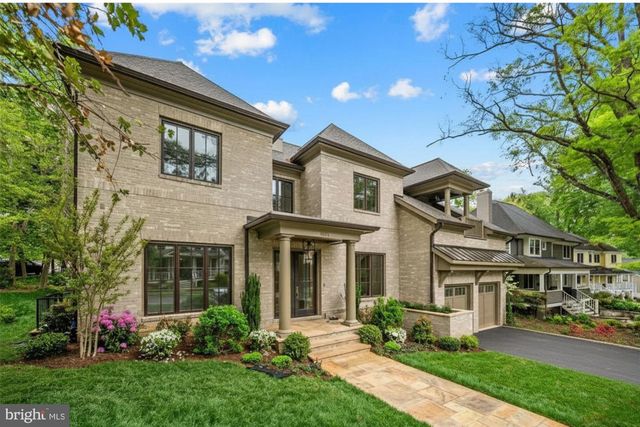 3031 N STUART ST, Arlington, VA 22207