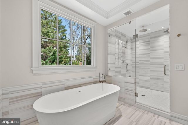3031 N STUART ST, Arlington, VA 22207
