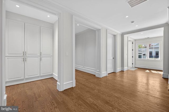 3031 N STUART ST, Arlington, VA 22207