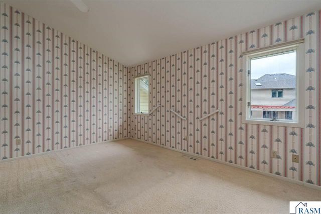 2286 Northridge Drive, North Mankato, MN 56003