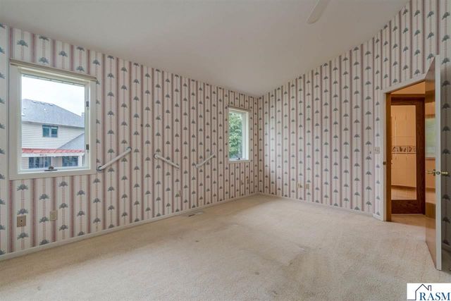 2286 Northridge Drive, North Mankato, MN 56003