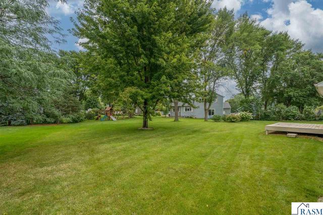 2286 Northridge Drive, North Mankato, MN 56003