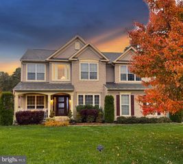 211 RIPLEY CT, Williamstown, NJ 08094