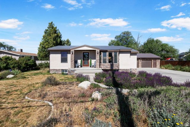 7318 S 2700 W, West Jordan, UT 84084