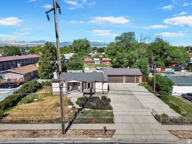7318 S 2700 W, West Jordan, UT 84084