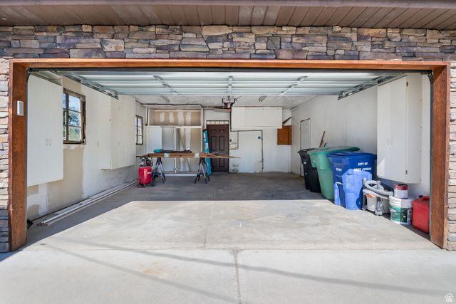 7318 S 2700 W, West Jordan, UT 84084