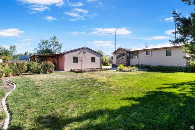7318 S 2700 W, West Jordan, UT 84084