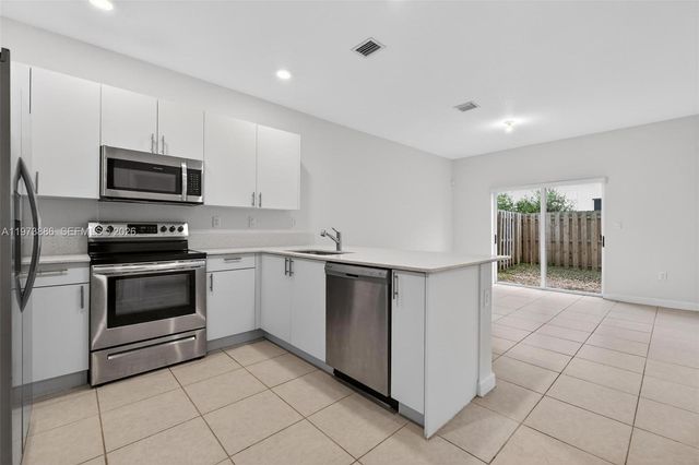 2662 SE 10th Street 2662, Homestead, FL 33035