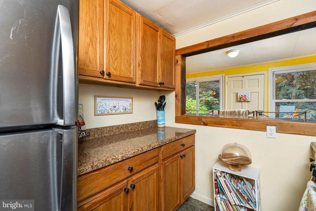 18 MILES AVE, Bordentown, NJ 08505