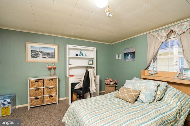 18 MILES AVE, Bordentown, NJ 08505