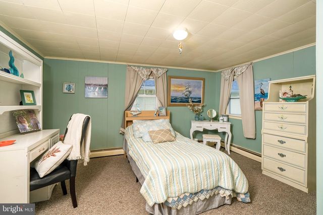 18 MILES AVE, Bordentown, NJ 08505