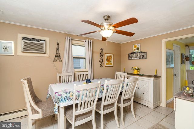 18 MILES AVE, Bordentown, NJ 08505
