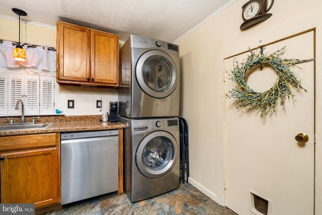 18 MILES AVE, Bordentown, NJ 08505