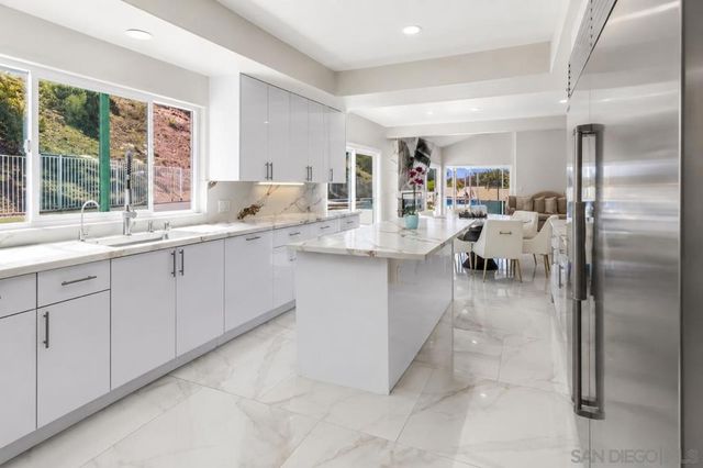 1223 Burris Drive, El Cajon, CA 92019